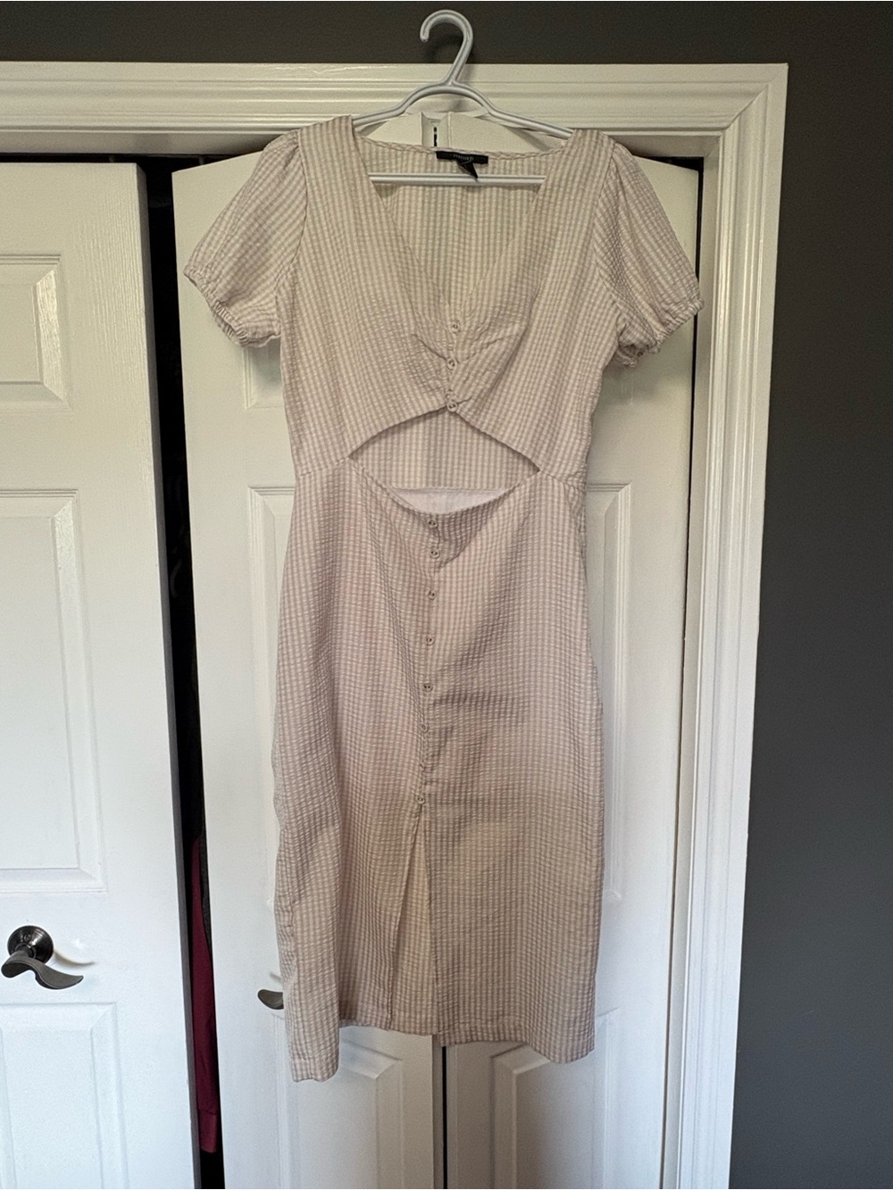 Forever 21 Beige Gingham Cutout Midi Dress